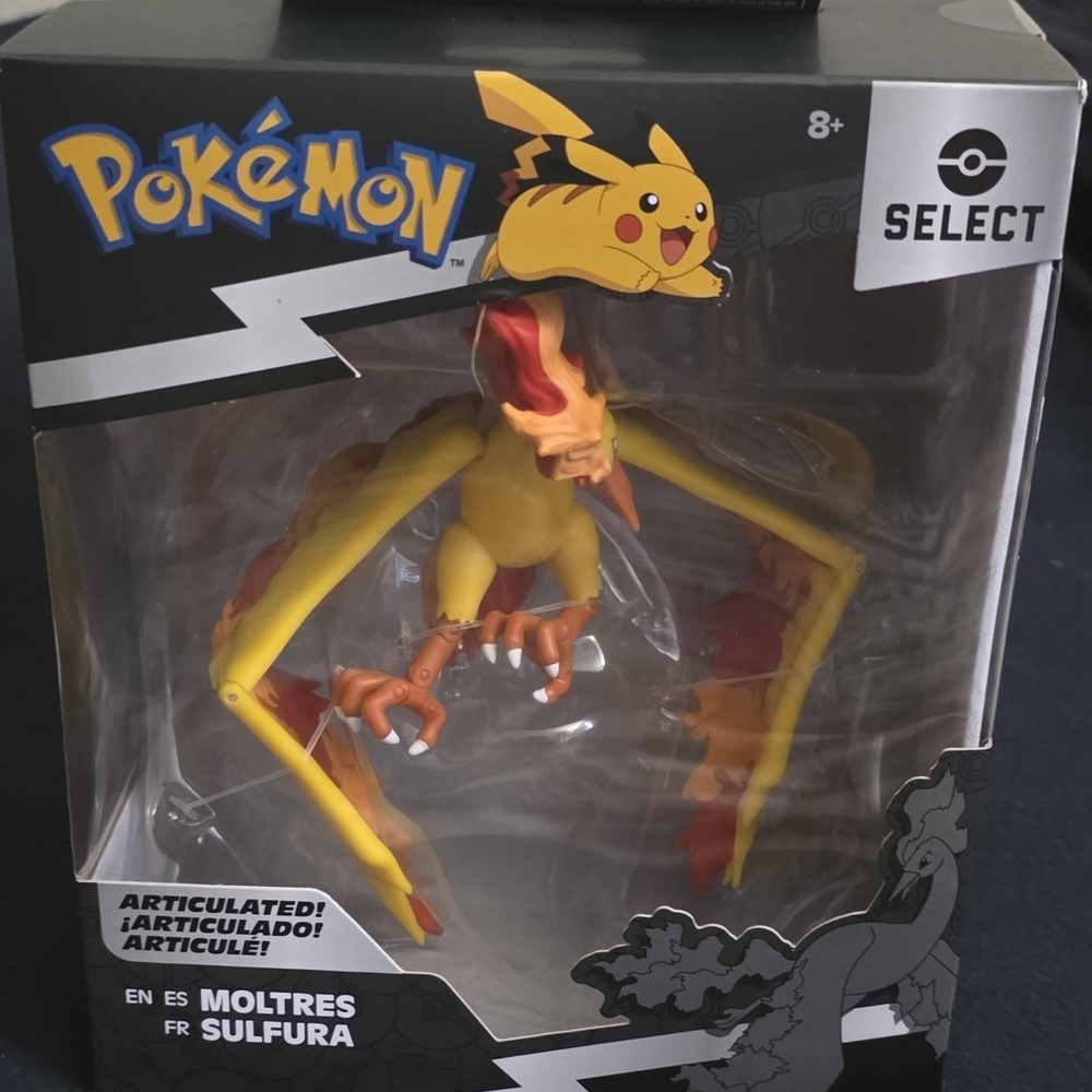 Pokemon Select Moltres Figure - Yellow and Red